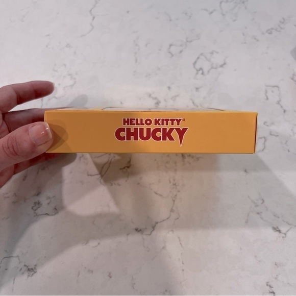 HELLO KITTY X CHUCKY Large Enamel Pin Universal Parks Exclusive - Picture 7 of 8